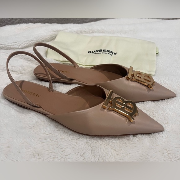 Burberry Shoes - Burberry leather flats
